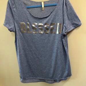 Jesse and J size 2X Silver Blessed light weight crew neck hi low